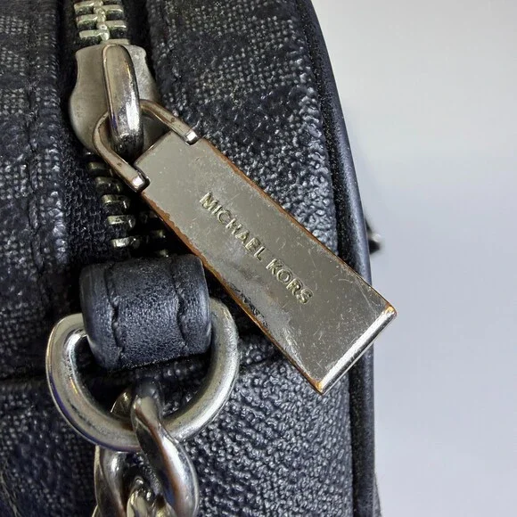 MICHAEL KORS Jet Set East West Crossbody Bag Black MK Signature Top Zip Purse - Picture 12 of 16